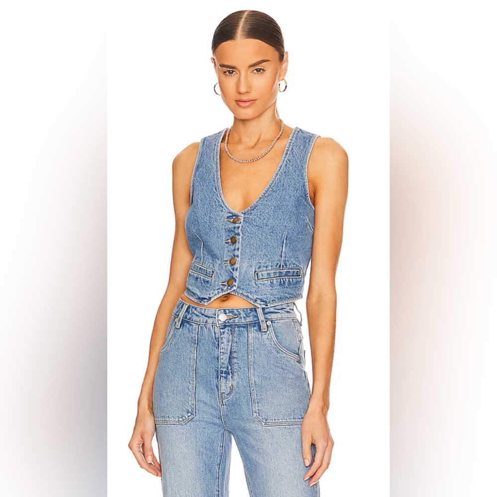 ROLLA'S Dallas Vest in Mid Vintage Blue